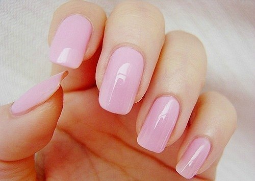 девушки, которые АККУРАТНО красят ногти лаком - УВАЖАЮ.©