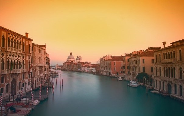Рассвет в Венеции. Всех с добрым утром! :)