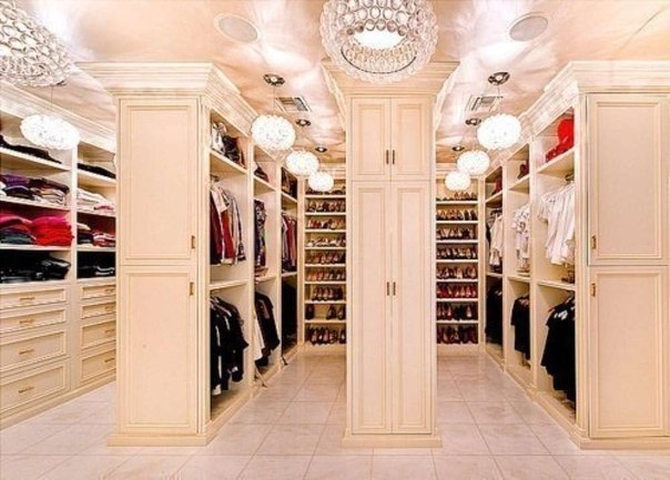 Хочу такой шкаф!:)